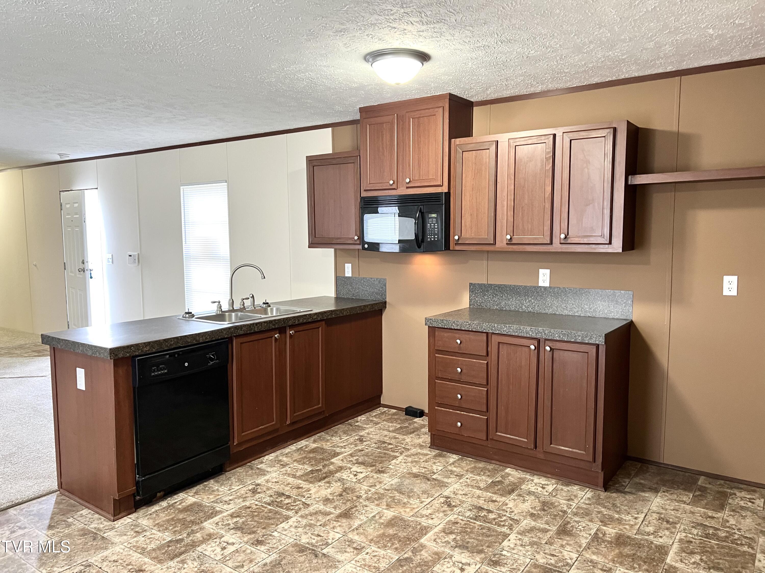 13 Woods Road, Castlewood, Virginia image 4