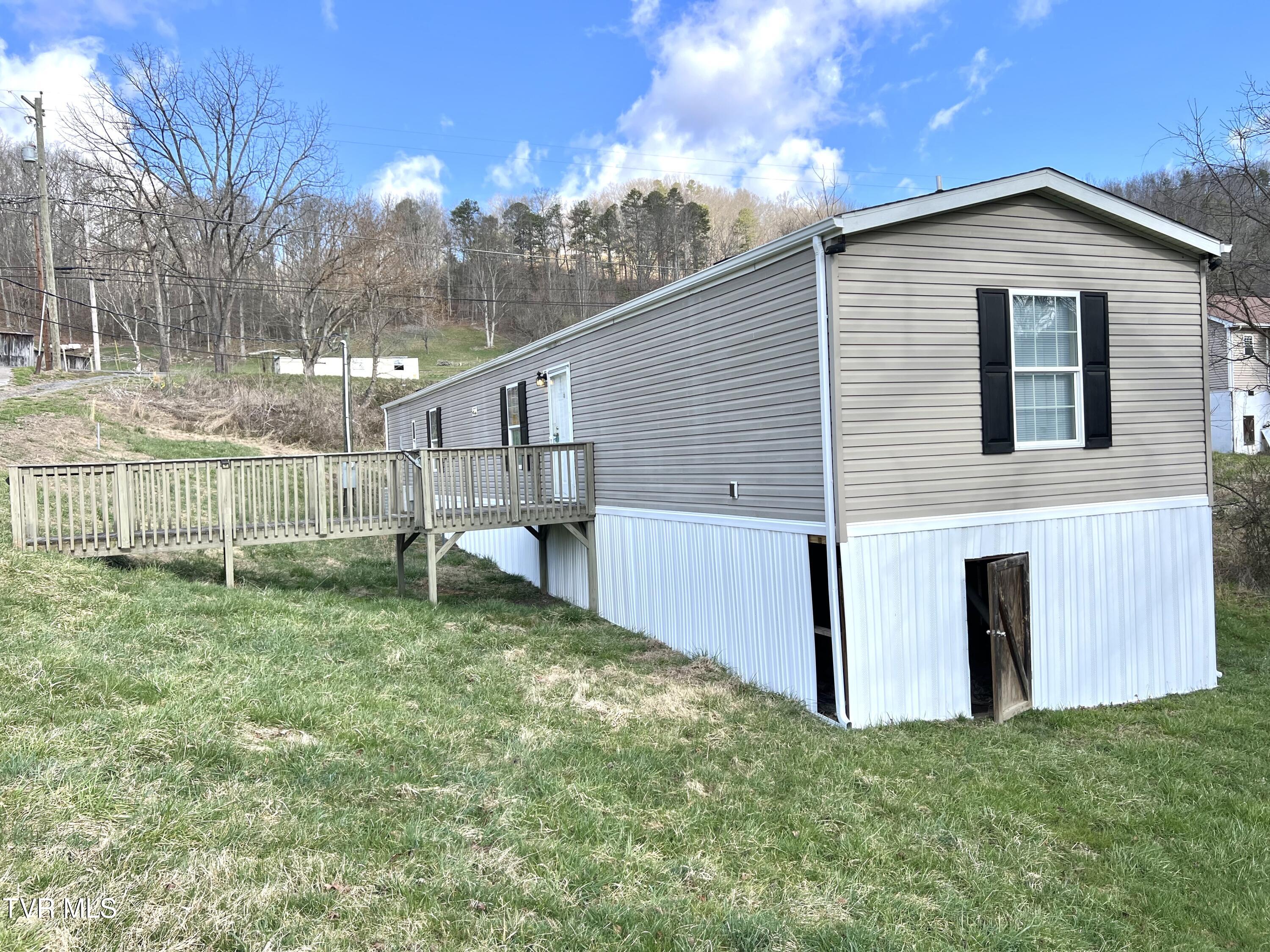 13 Woods Road, Castlewood, Virginia image 2