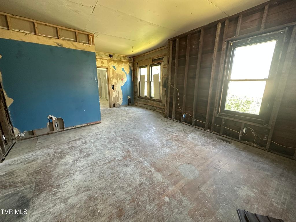 Photo of 308 Spruce Street, Appalachia, VA 24216 (MLS # 9984728)