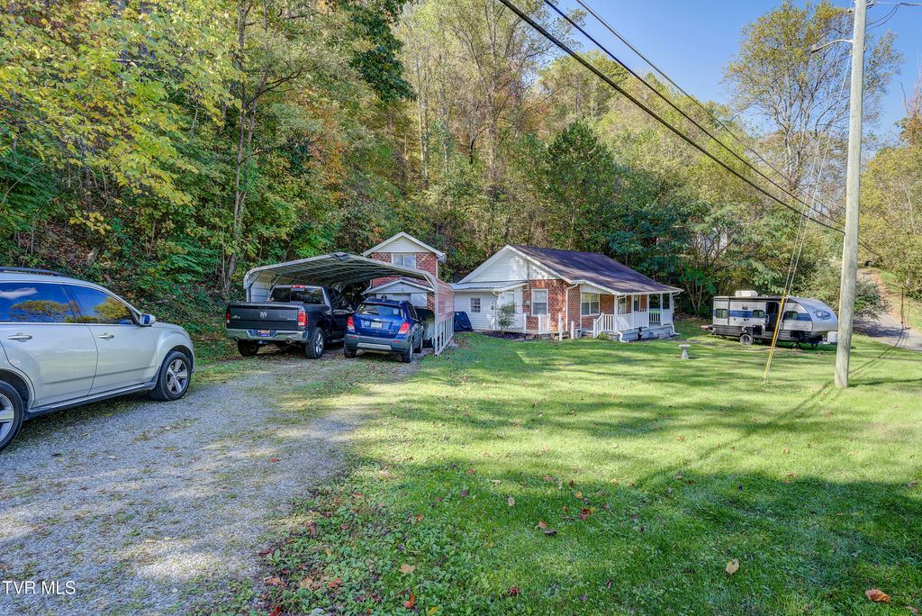 Photo of 1678 Echo Court, Kingsport, TN 37665 (MLS # 9987226)