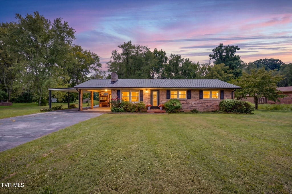 Photo of 2012 Diana Road, Kingsport, TN 37660 (MLS # 10000355)