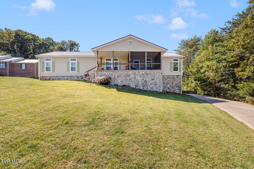 Photo of 112 Hoyle Fender Road, Jonesborough, TN 37659 (MLS # 9987021)