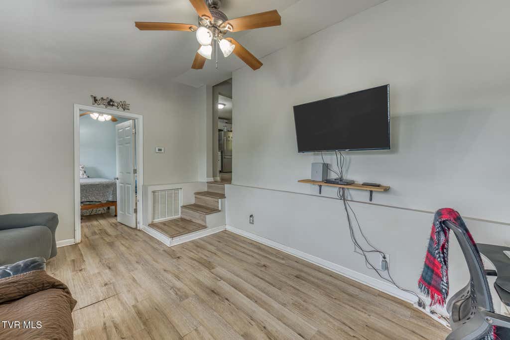 Photo of 1259 Ridgecrest Avenue, Kingsport, TN 37660 (MLS # 9999236)