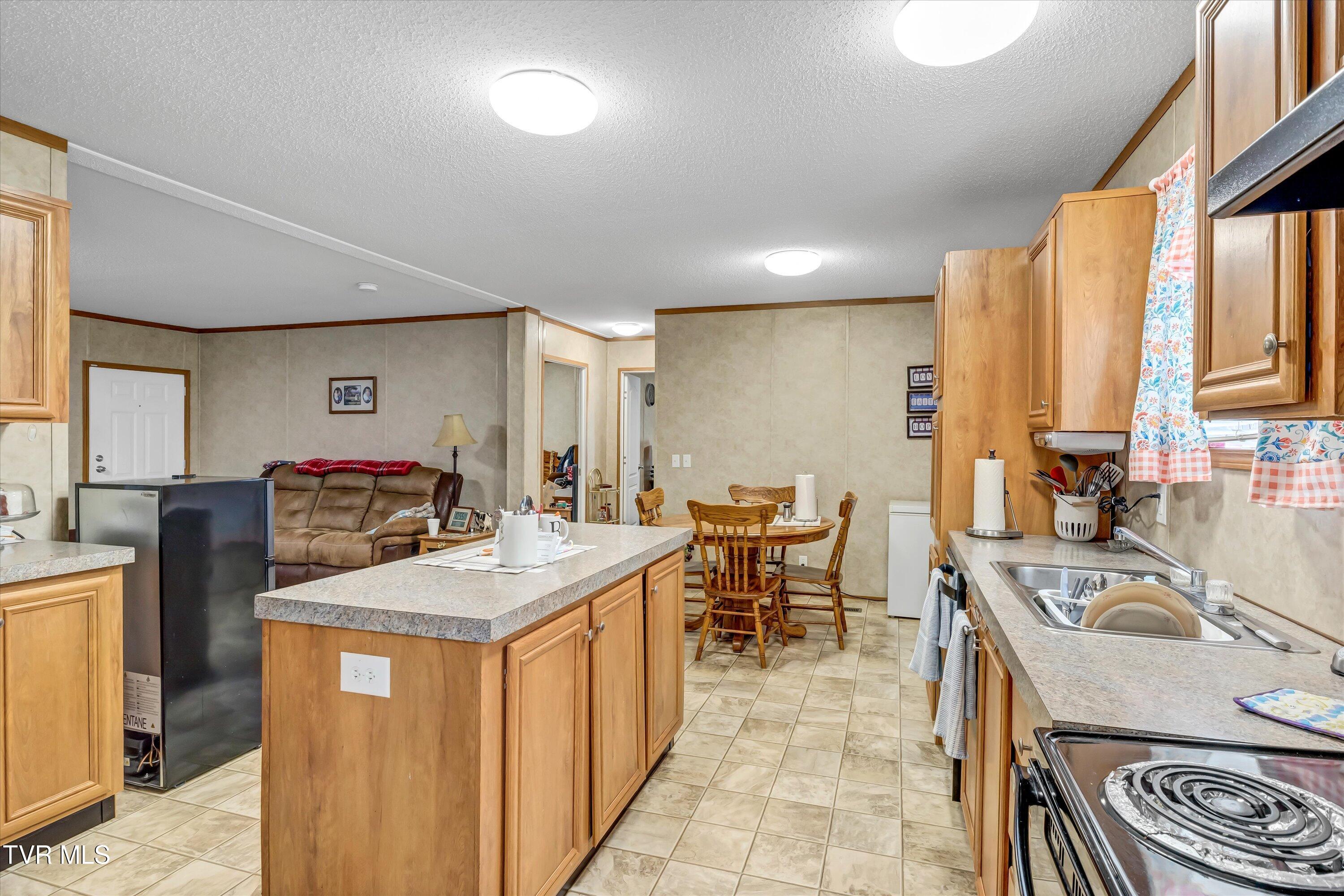 6235 Tazewell Highway, Sneedville, Tennessee image 10