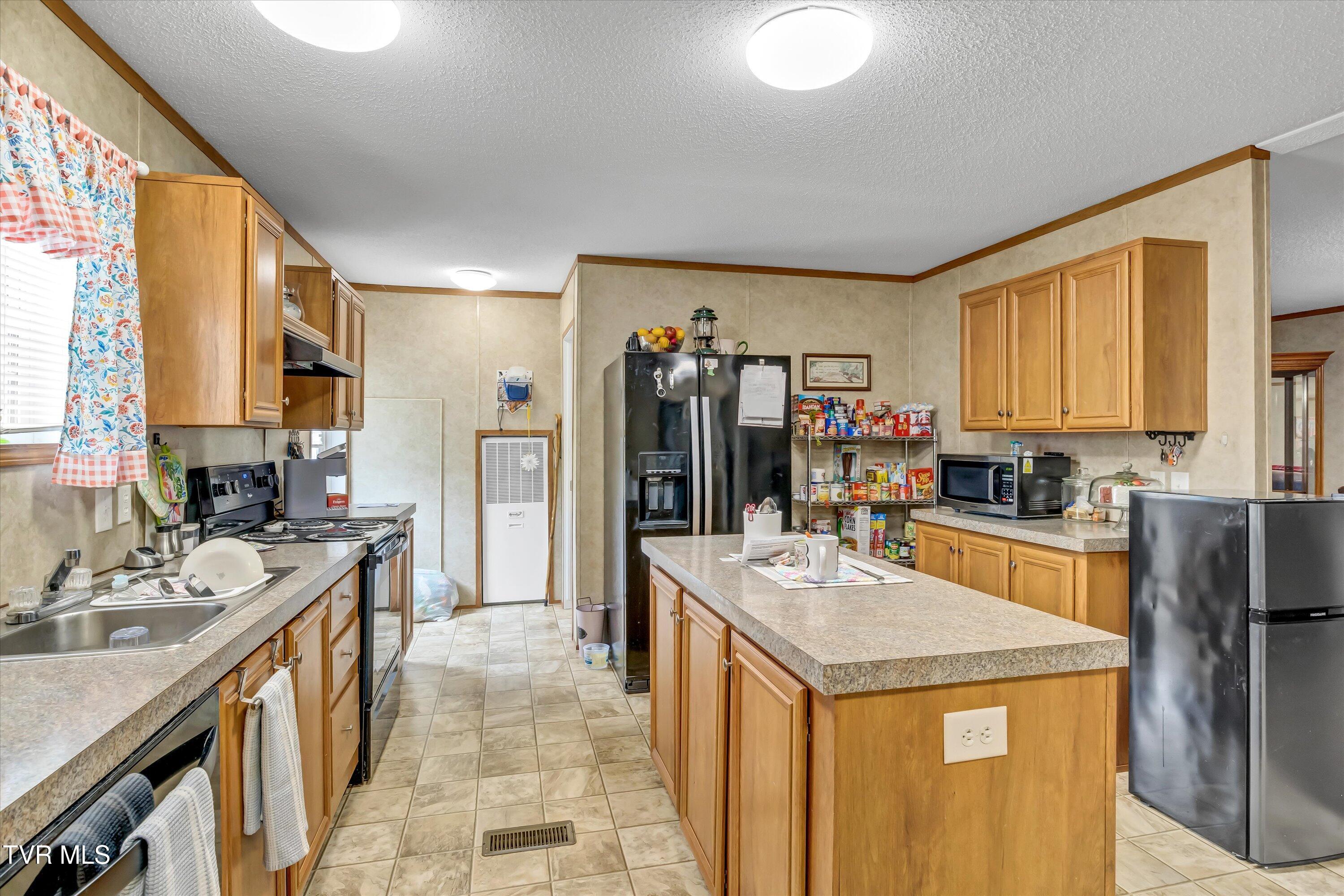 6235 Tazewell Highway, Sneedville, Tennessee image 11