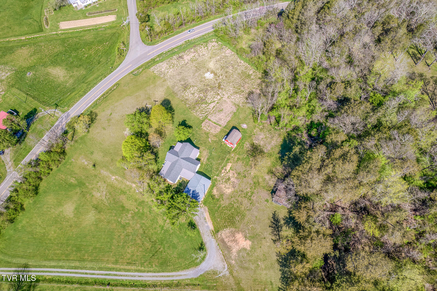 403 Choptack Road, Rogersville, Tennessee image 6