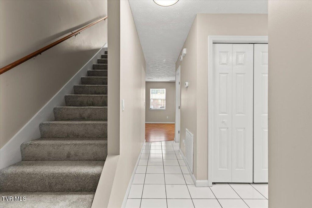 Photo of 807 Swadley Road #Apt 4, Johnson City, TN 37601 (MLS # 10002368)
