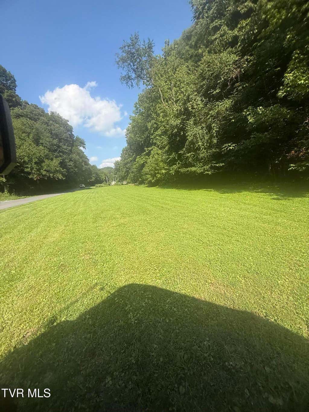Photo of 379 Minton Hollow Road, Elizabethton, TN 37643 (MLS # 9998946)
