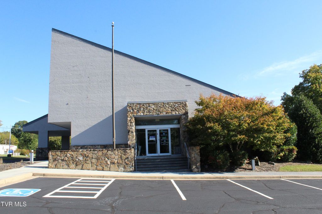 Photo of 2710 Roan Street, Johnson City, TN 37601 (MLS # 9986614)