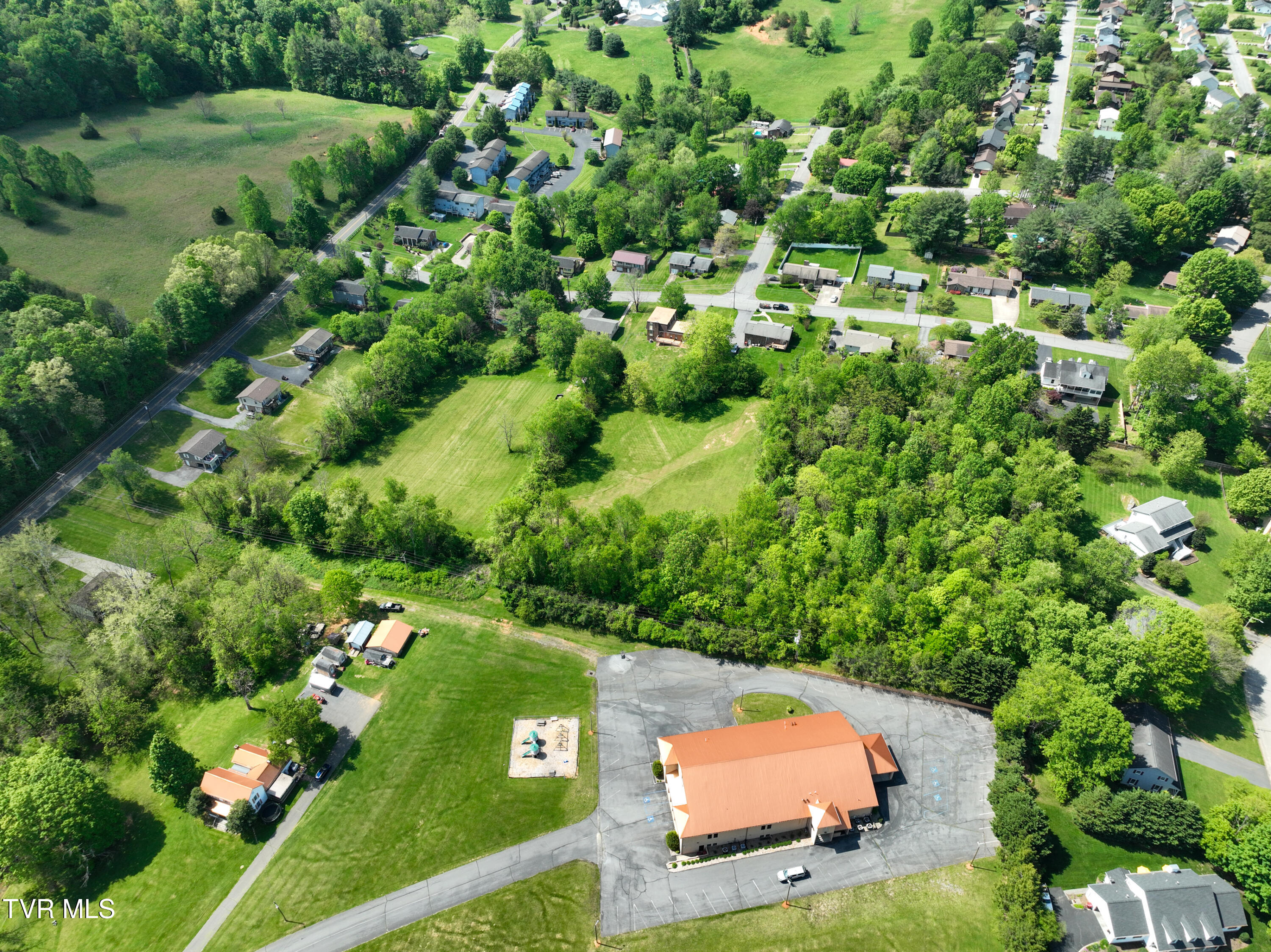 2704 Greenwood Drive, Johnson City, Tennessee image 21