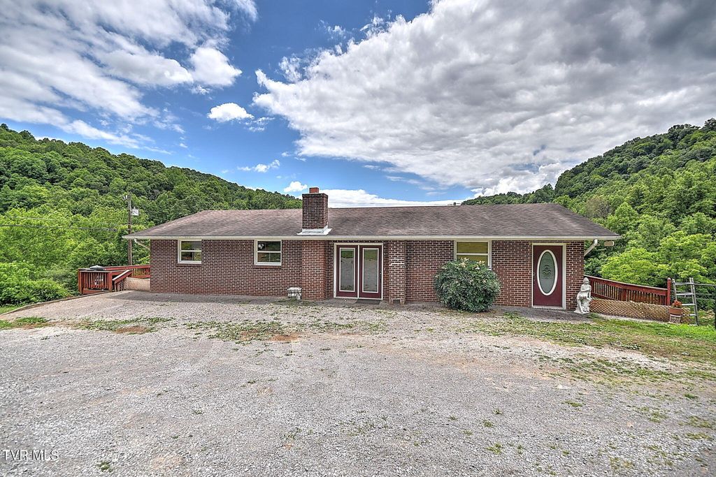Photo of 186 Gunport Drive, Duffield, VA 24244 (MLS # 9997370)
