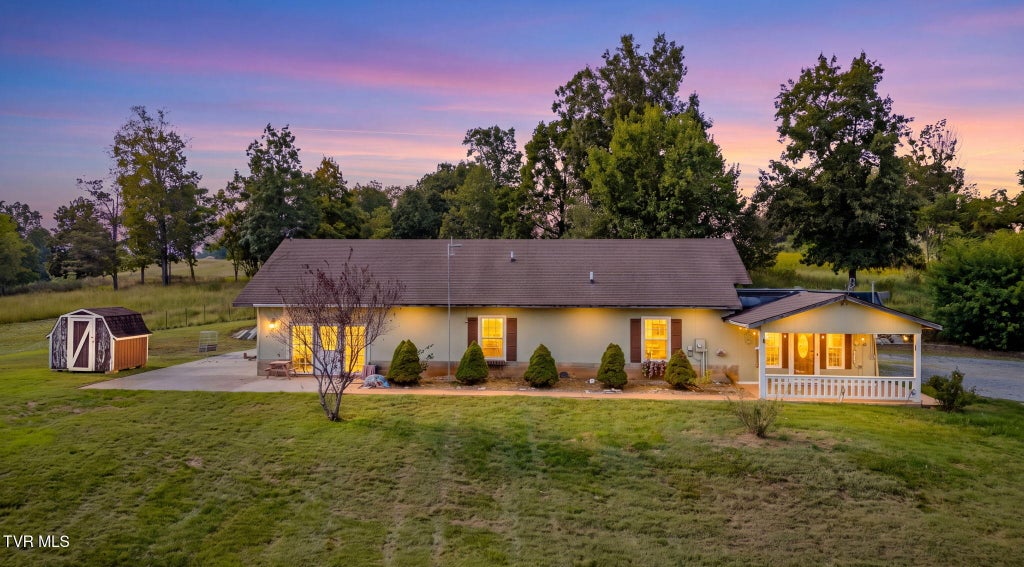 Photo of 479 Buckingham Road, Johnson City, TN 37615 (MLS # 10001046)