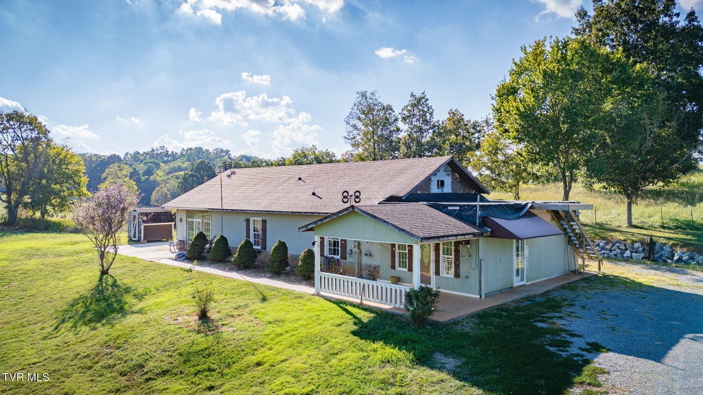 Photo of 479 Buckingham Road, Johnson City, TN 37615 (MLS # 10001046)