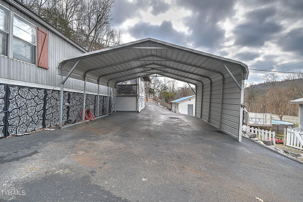 Photo of 84638473 Asheville Highway, Greeneville, TN 37743 (MLS # 9991072)