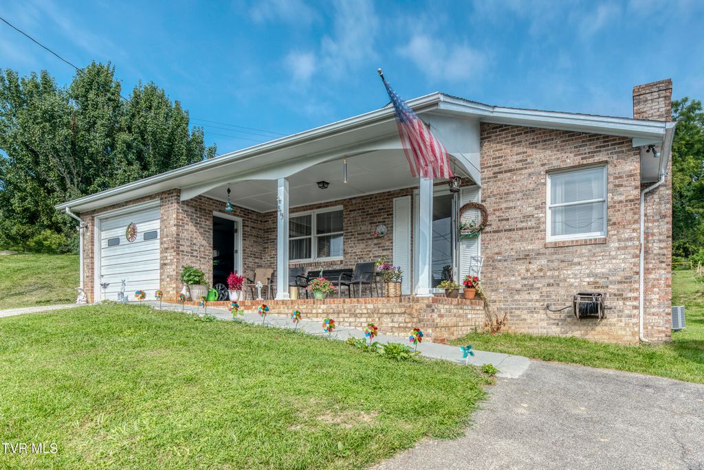 Photo of 815 Main Street, Marion, VA 24354 (MLS # 9996865)