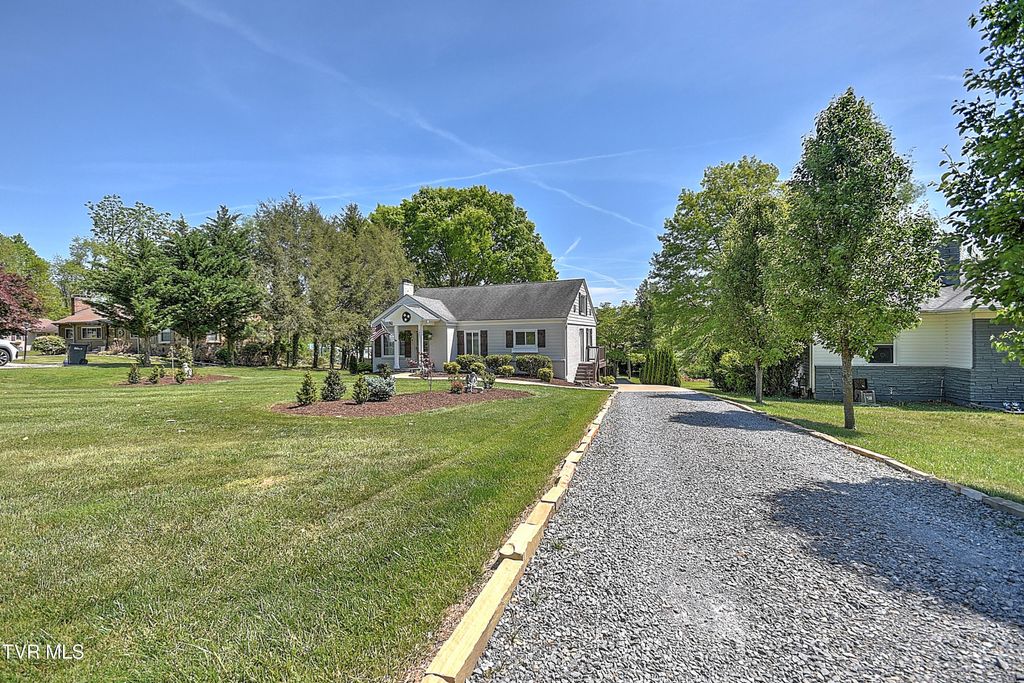 Photo of 1461 Holston Drive, Bristol, TN 37620 (MLS # 9994321)