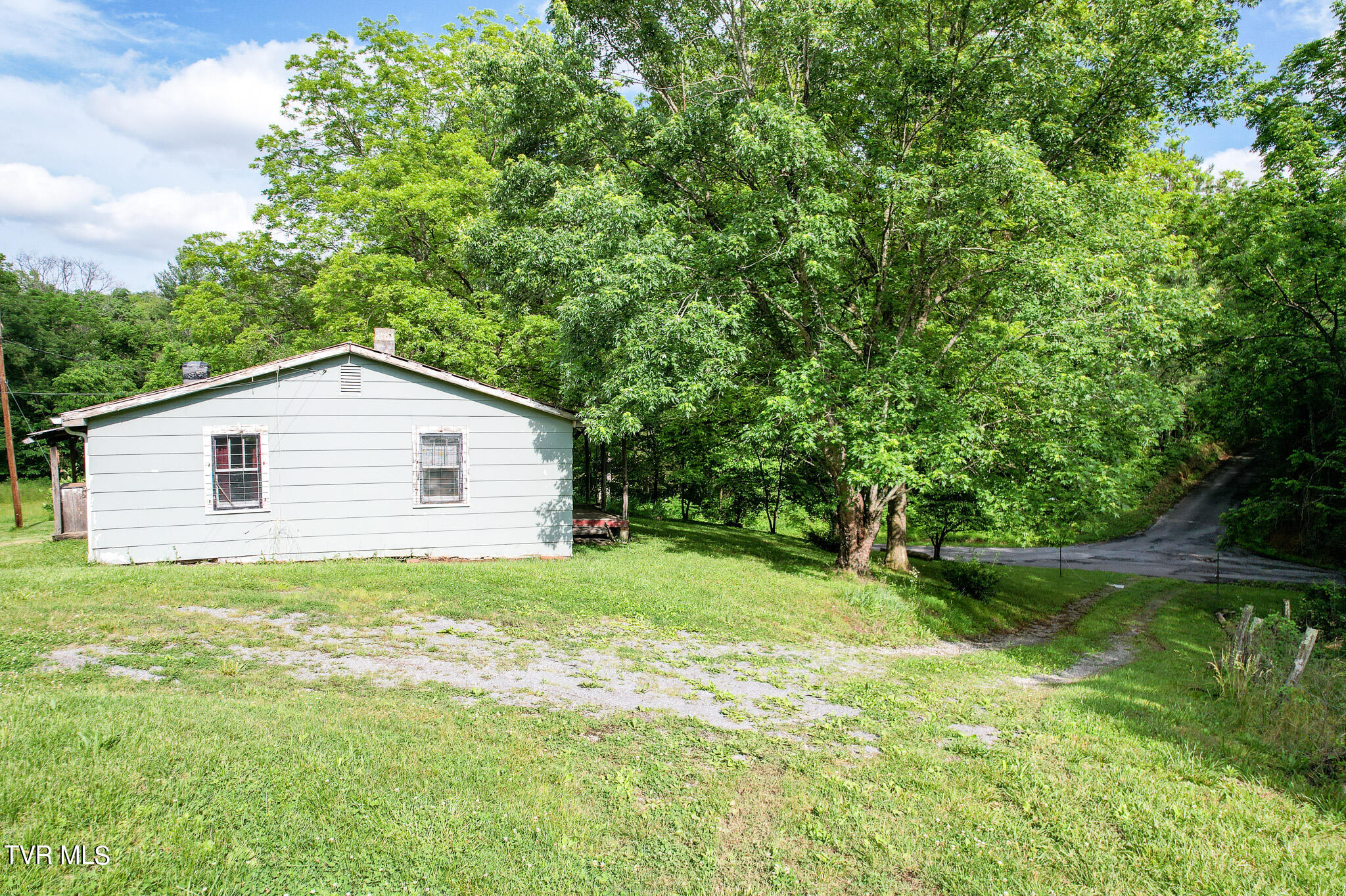 1025 Pilot Mtn Road, Bulls Gap, Tennessee image 5