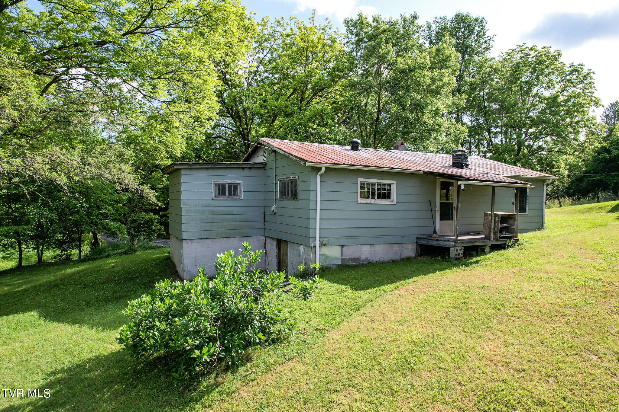 1025 Pilot Mtn Road, Bulls Gap, Tennessee image 6