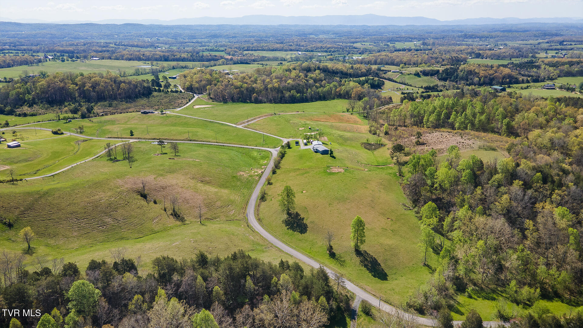 2057 Kite Road, Greeneville, Tennessee image 46