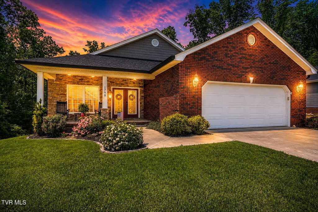 Photo of 1790 Seaver Road, Kingsport, TN 37660 (MLS # 9994915)