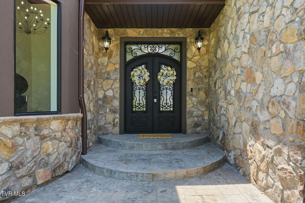 Photo of 1005 Enchanted Drive, Dandridge, TN 37725 (MLS # 9995455)