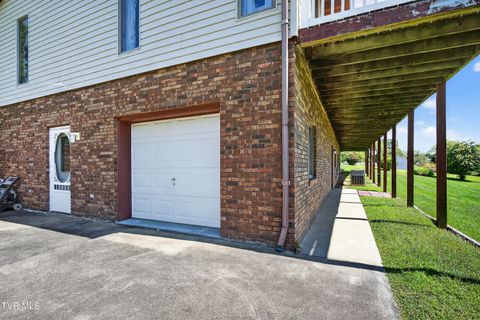 Tiny photo for 22231 Sandcastle Road, Abingdon, VA 24211 (MLS # 9985664)
