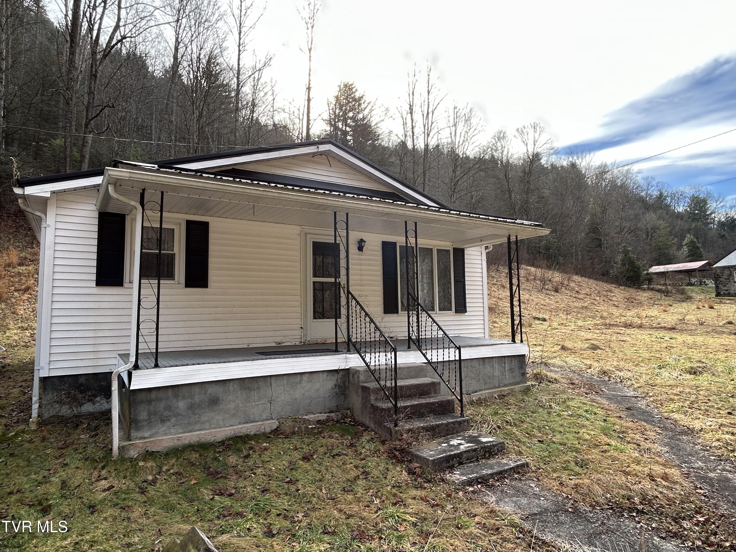 5750 North Fork Road, Pound, Virginia image 3