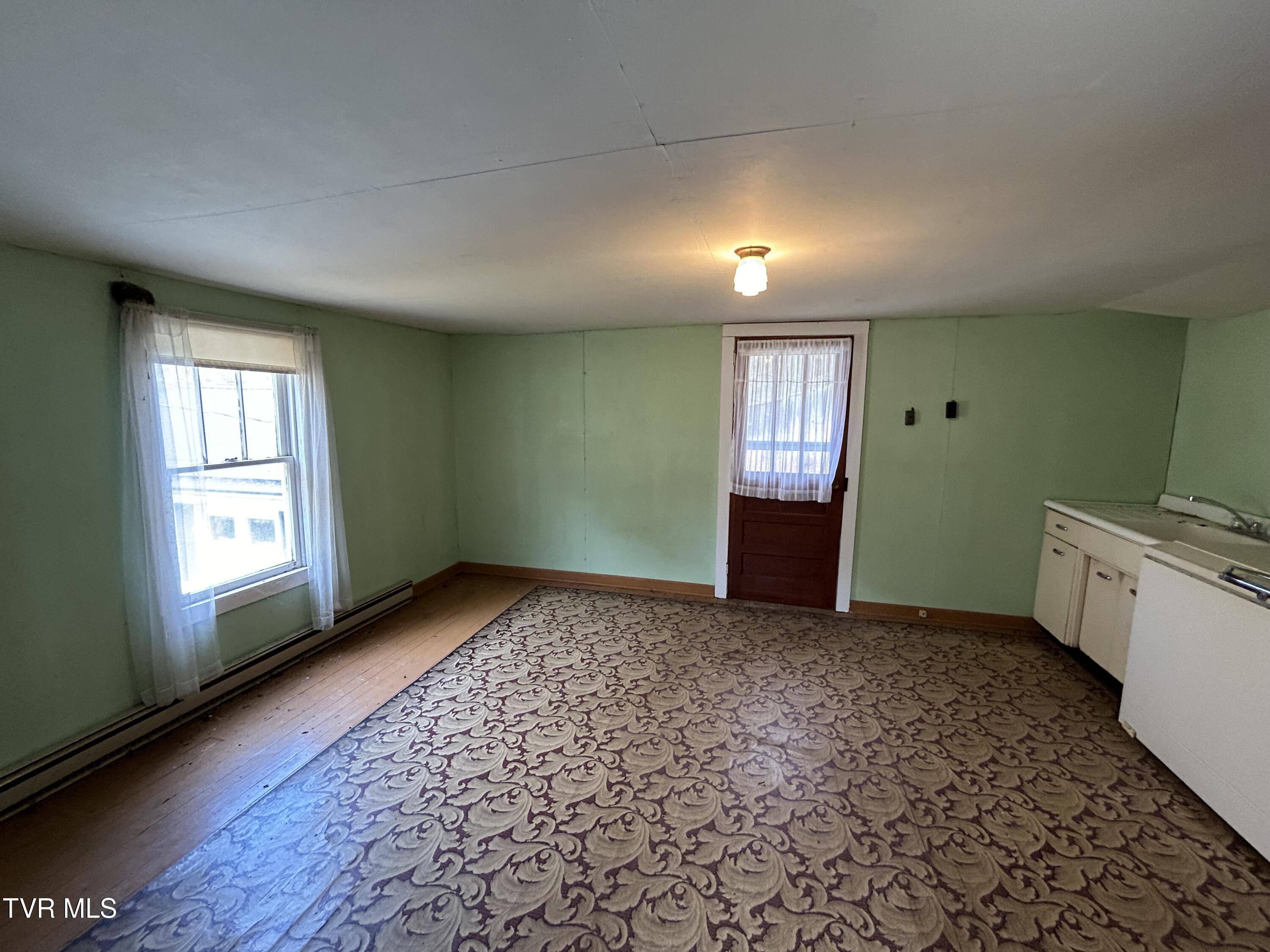 5750 North Fork Road, Pound, Virginia image 9