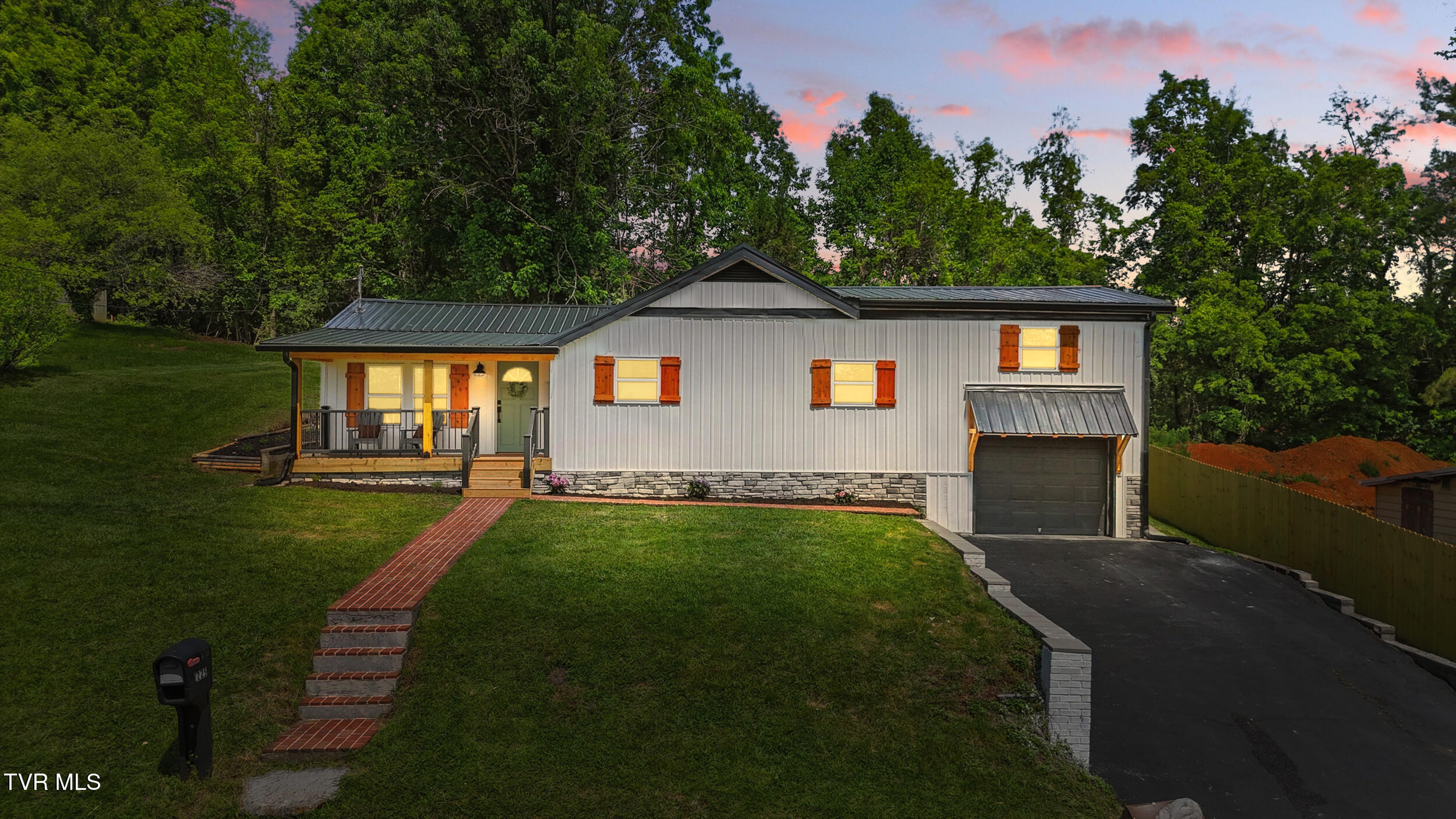1225 Bristol View Drive, Bristol, Virginia image 3
