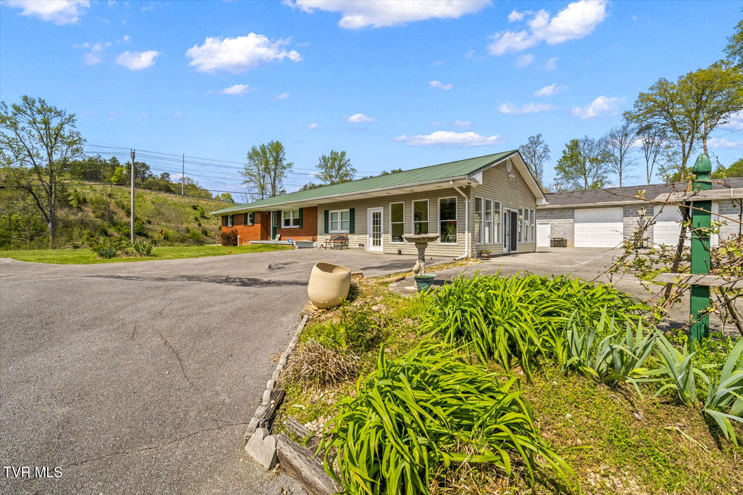 3109 Old Highway 411, Dandridge, Tennessee image 36