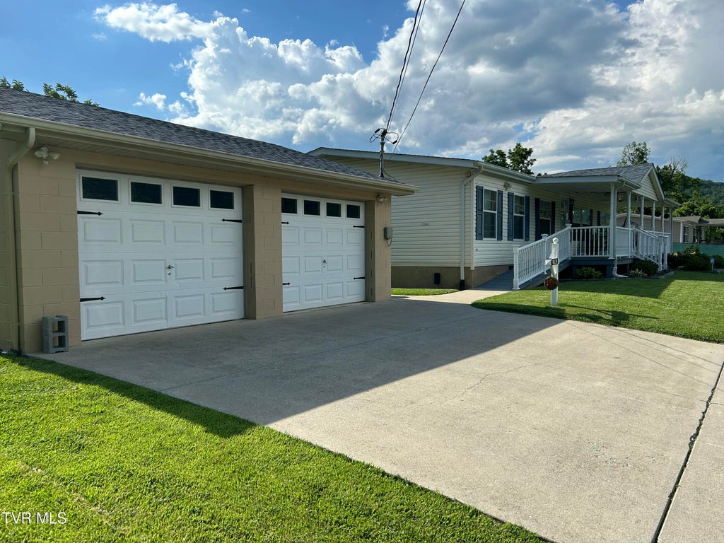 Photo of 1746 Goshen Valley Road, Church Hill, TN 37642 (MLS # 10002059)
