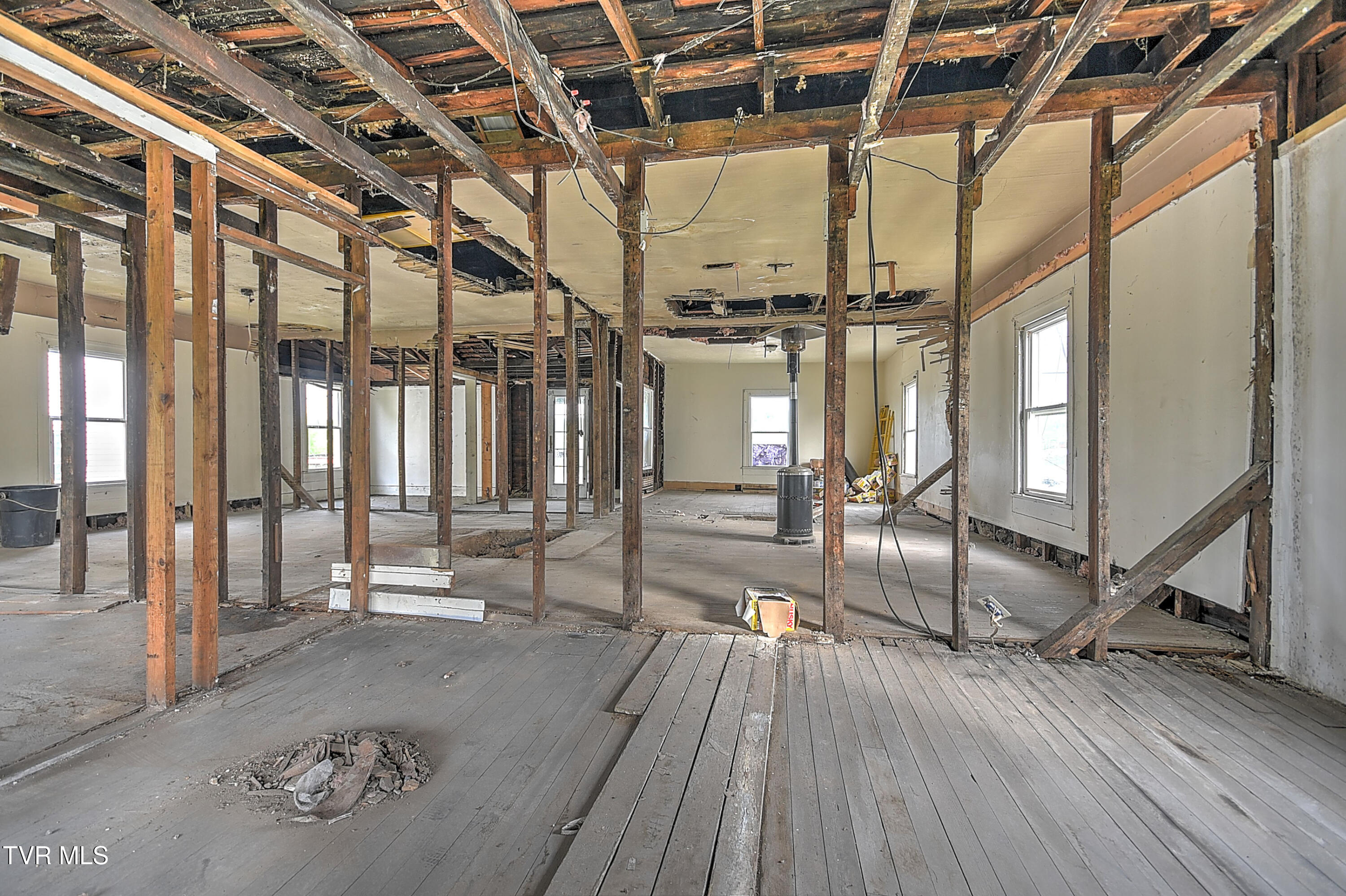 1015 Massachusetts Avenue, Bristol, Virginia image 21