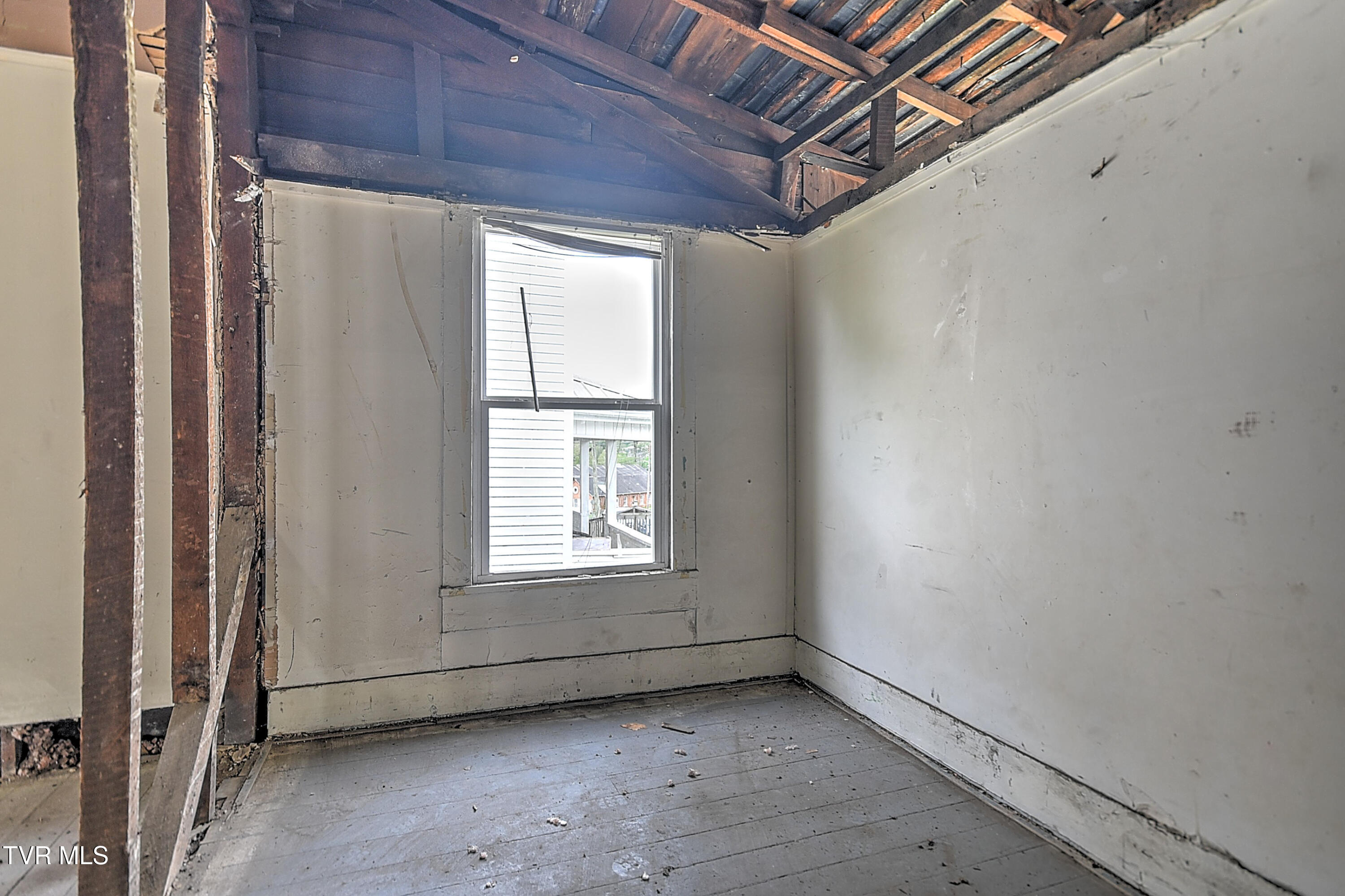 1015 Massachusetts Avenue, Bristol, Virginia image 7