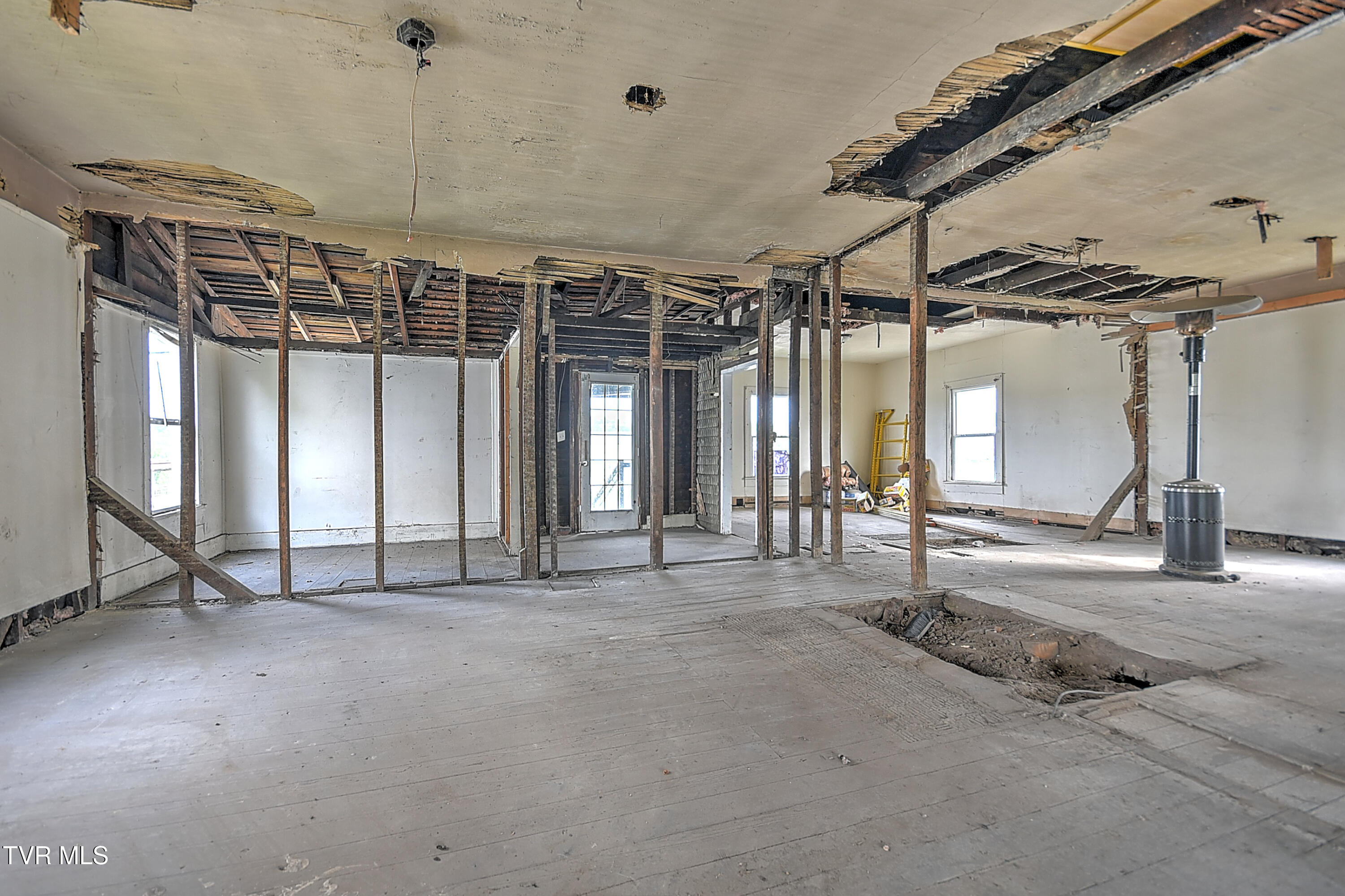 1015 Massachusetts Avenue, Bristol, Virginia image 28