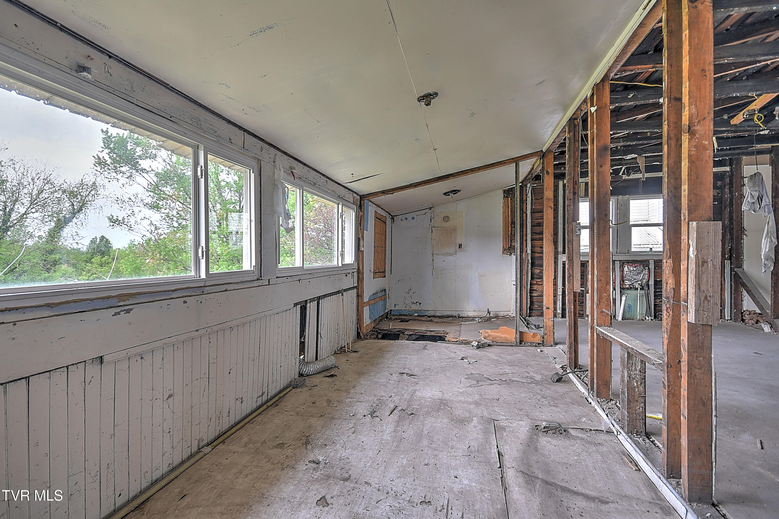 1015 Massachusetts Avenue, Bristol, Virginia image 22