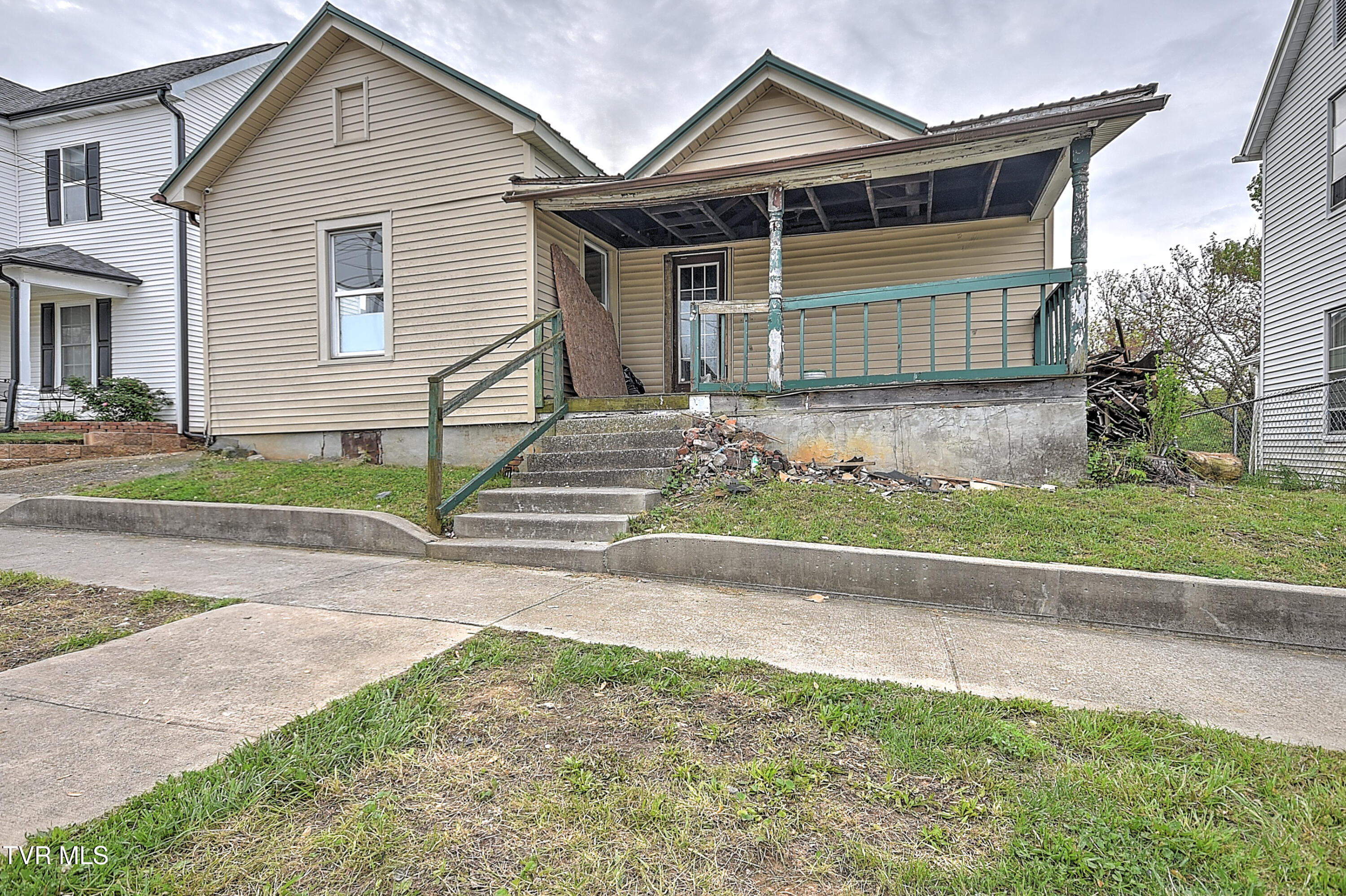 1015 Massachusetts Avenue, Bristol, Virginia image 1