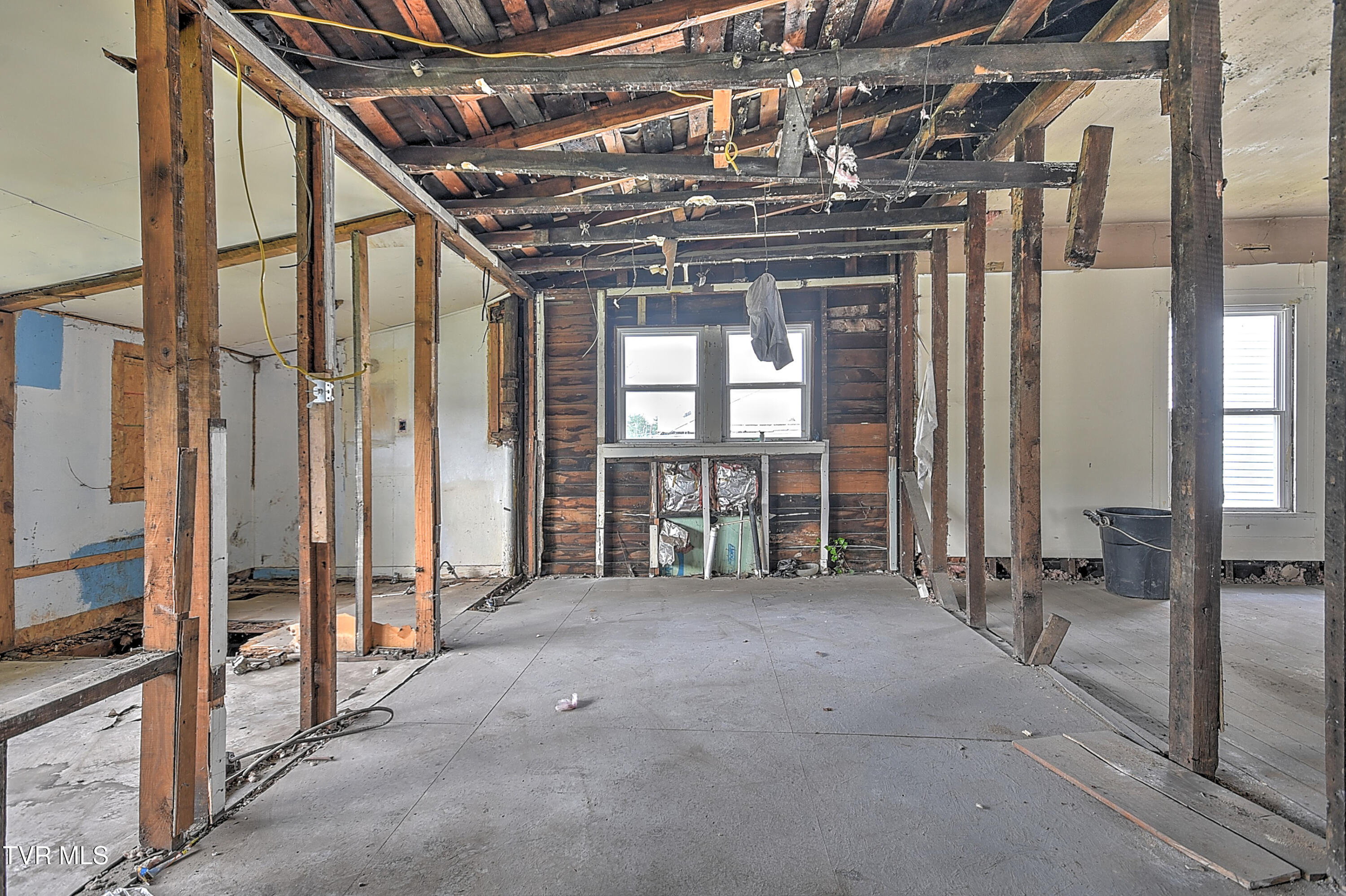 1015 Massachusetts Avenue, Bristol, Virginia image 23