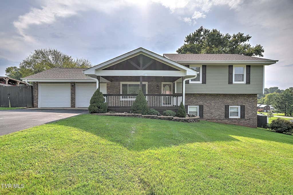 Photo of 1404 Meadow Lane, Mount Carmel, TN 37645 (MLS # 9999521)