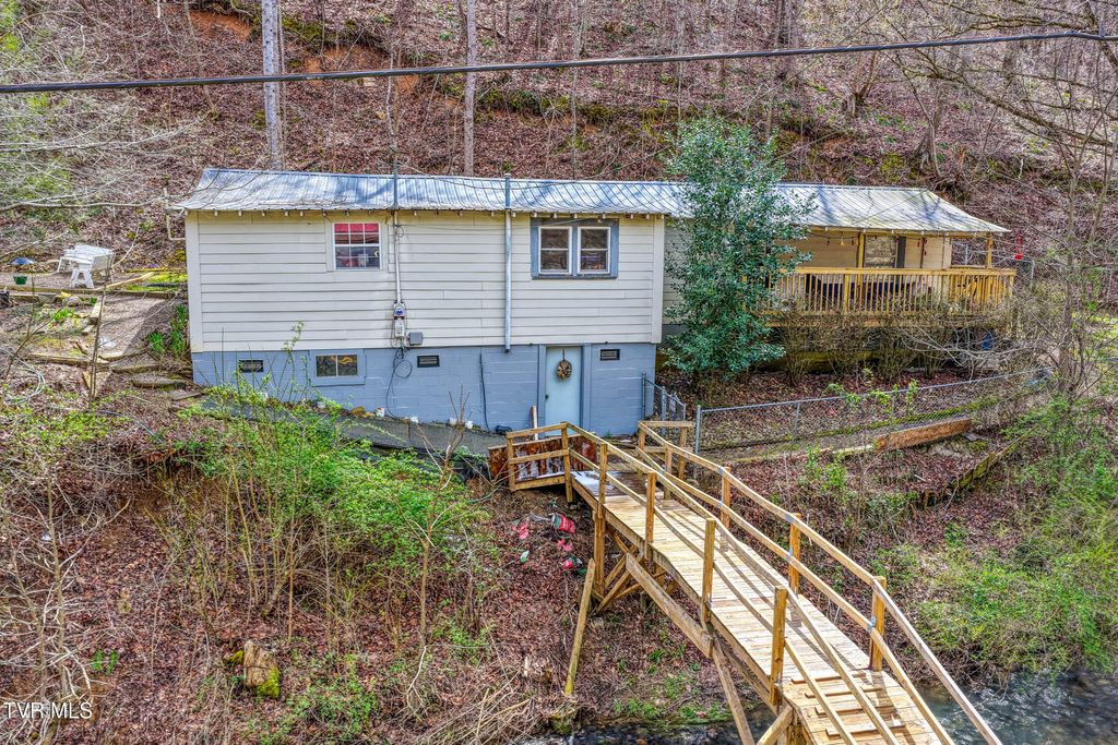 Photo of 2049 Highway 70, Rogersville, TN 37857 (MLS # 9992756)