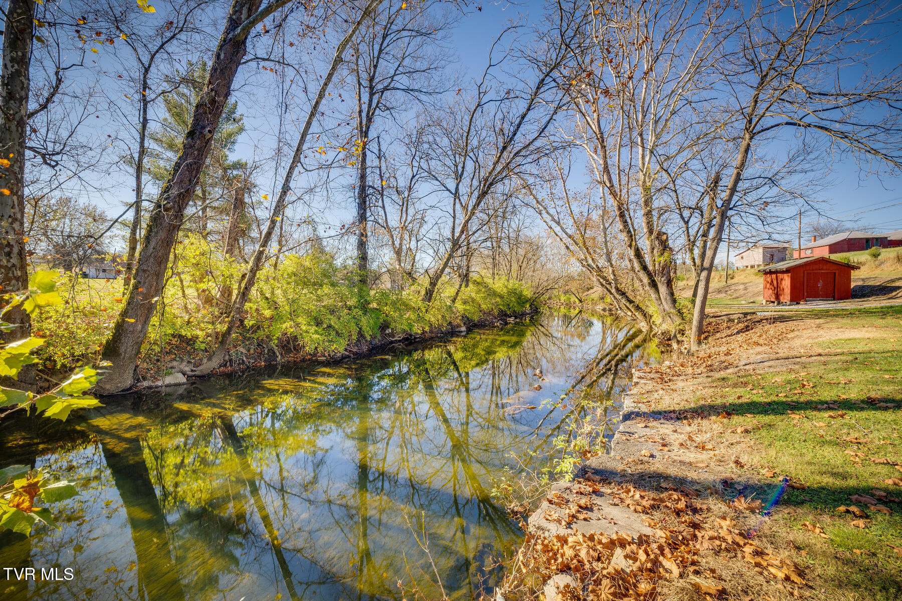 349 Old Thomas Bridge Road Road, Bluff City, Tennessee image 20