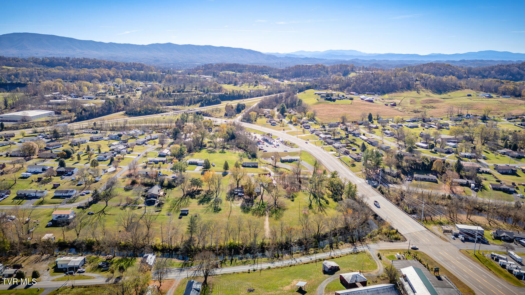 349 Old Thomas Bridge Road Road, Bluff City, Tennessee image 22