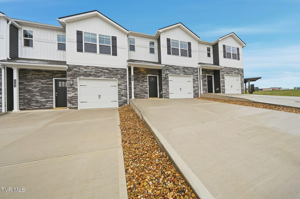 Photo of 1157 Wenna Way, Kingsport, TN 37664 (MLS # 9985690)