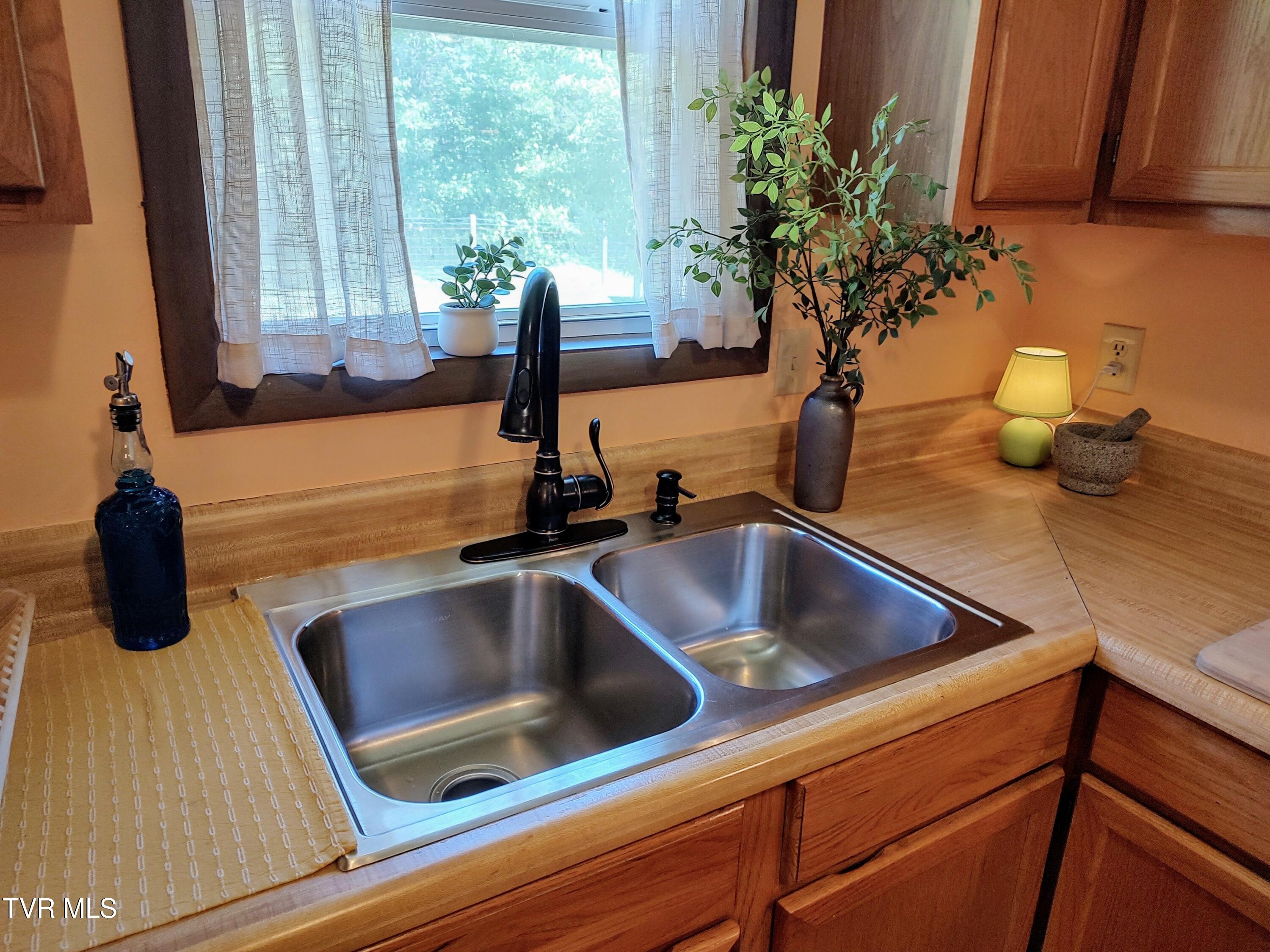 3742 Beech Grove Road, Jonesville, Virginia image 19