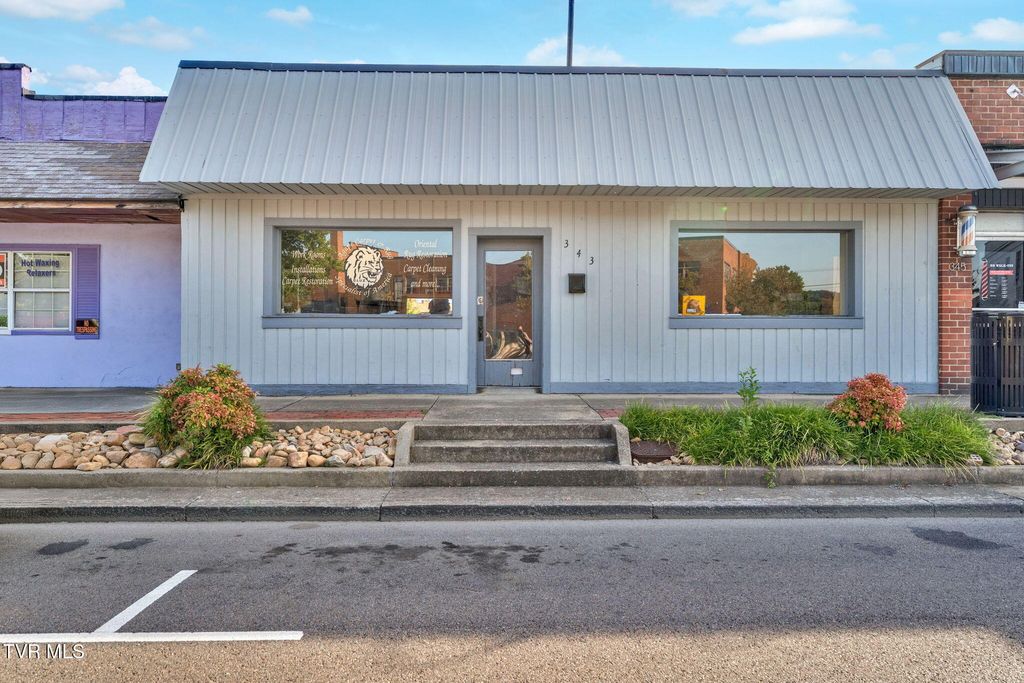 Photo of 343 Sullivan Street, Kingsport, TN 37660 (MLS # 9986611)