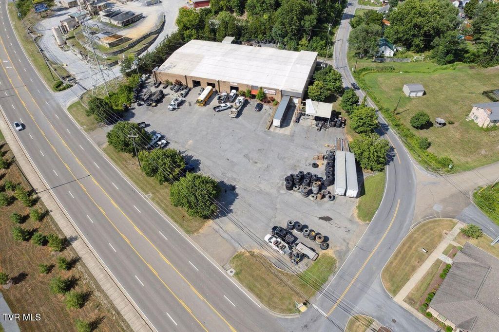 Photo of 1551 Wilcox Drive, Kingsport, TN 37660 (MLS # 9987576)