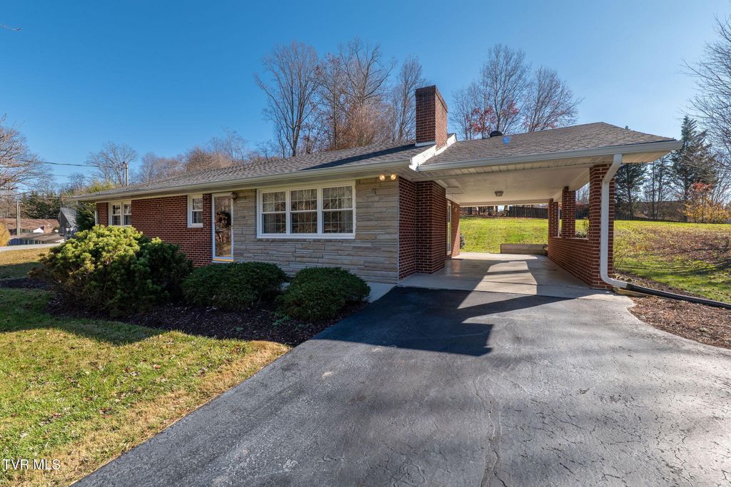 Photo of 19168 Mercedes Drive, Abingdon, VA 24210 (MLS # 9988695)