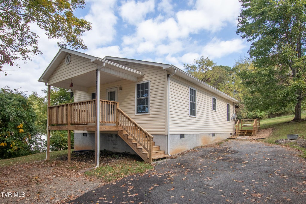 Photo of 765 Page Street, Bristol, VA 24201 (MLS # 10002185)