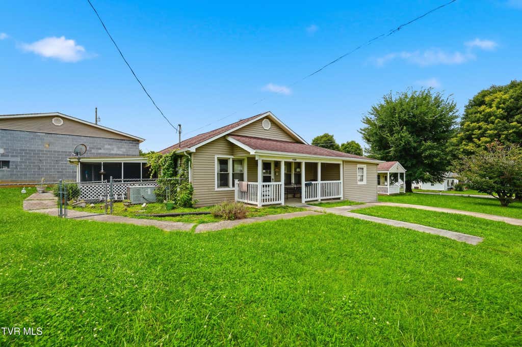 Photo of 16001604 Kentucky Avenue, Bristol, TN 37620 (MLS # 9998806)