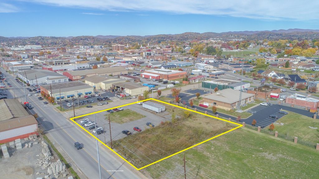 Photo of 808 Main Street, Kingsport, TN 37660 (MLS # 9968497)