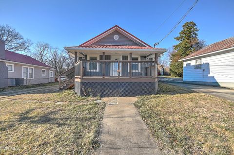 Photo of 410 Highland Road, Johnson City, TN 37604 (MLS # 9990424)